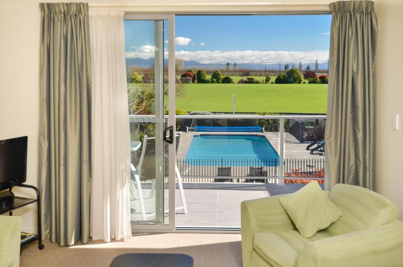 Parkside Motel 4*