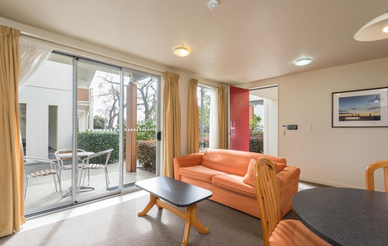Parkside Motel 4*